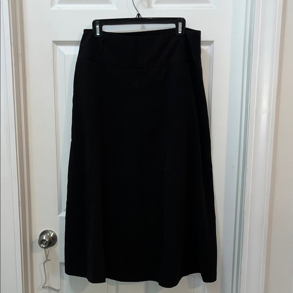Larry Levine Classic Black A-Line Skirt - Picture 5 of 6